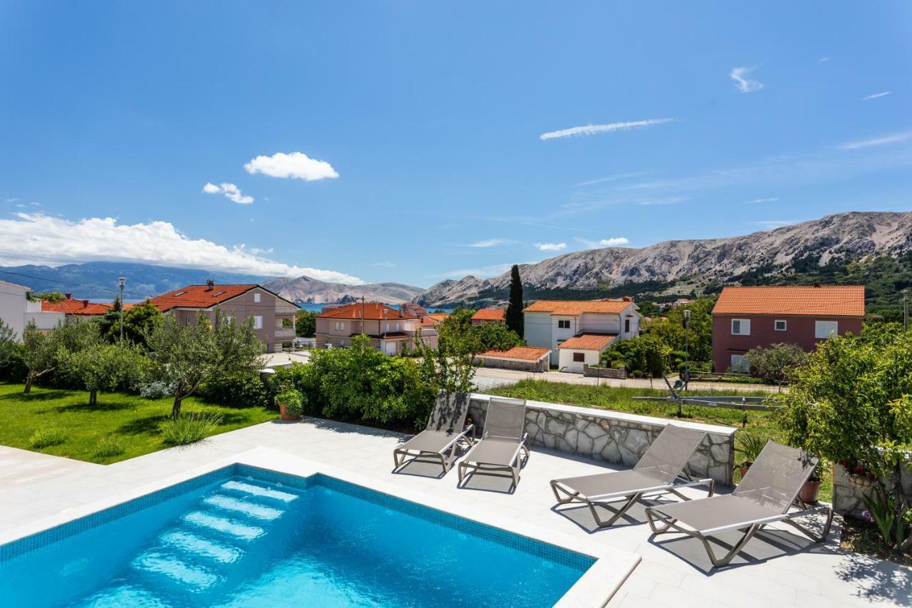 Bed & Breakfast Dosen III Baska  Exterior photo